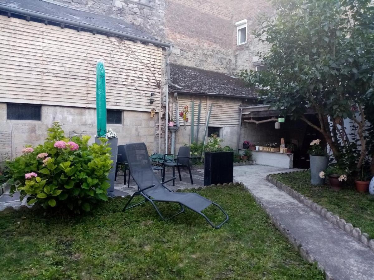 Apartament Phyloxenia Givet Zewnętrze zdjęcie