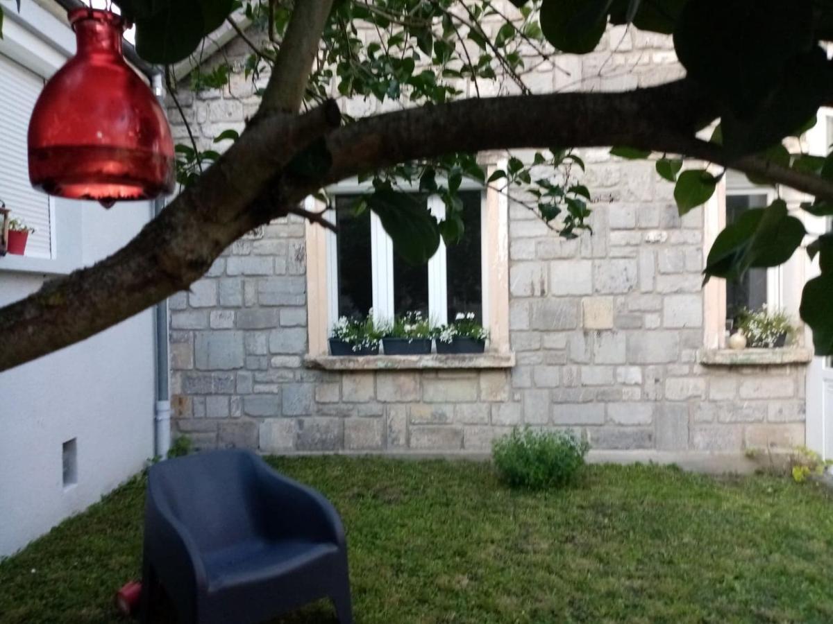 Apartament Phyloxenia Givet Zewnętrze zdjęcie